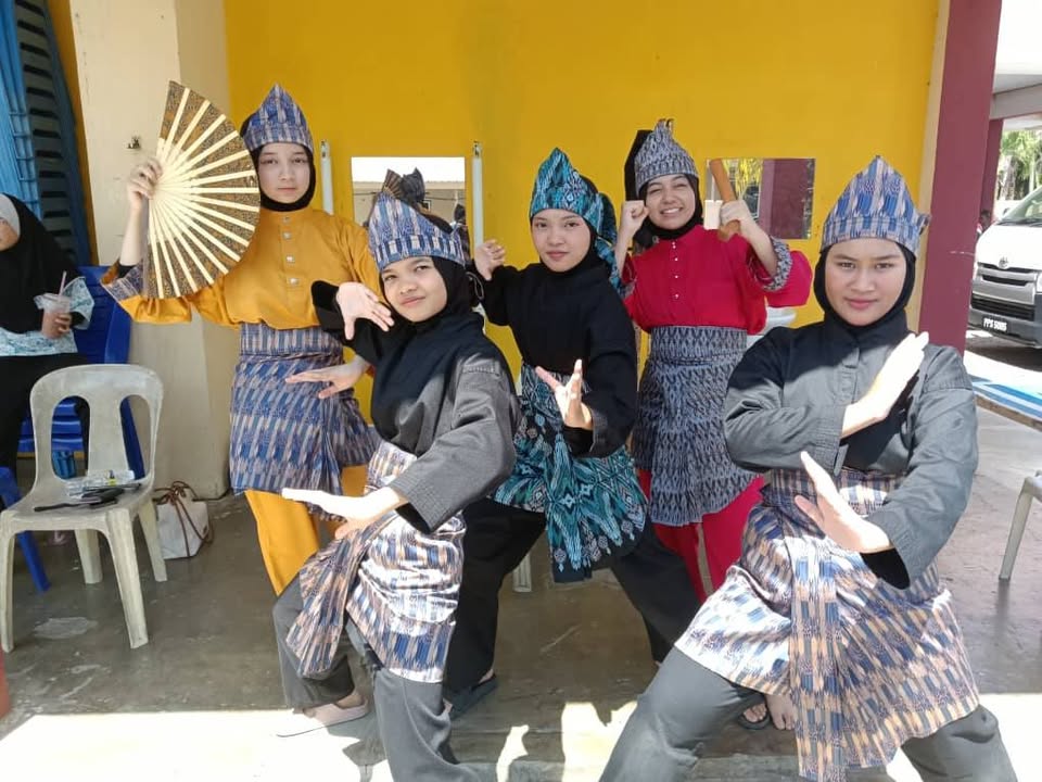 Kejohanan Seni Silat Piala Srikandi Edisi Ke-8 Kejohanan Seni Silat Piala Srikandi Edisi Ke-8