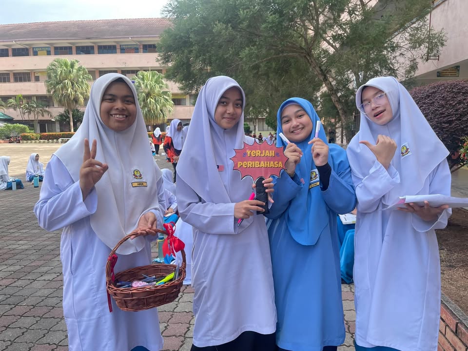 Karnival Cint❤️ Bahasa, Sayangi Malaysia Sempena Program Bulan Karnival Cint❤️ Bahasa, Sayangi Malaysia Sempena Program Bulan