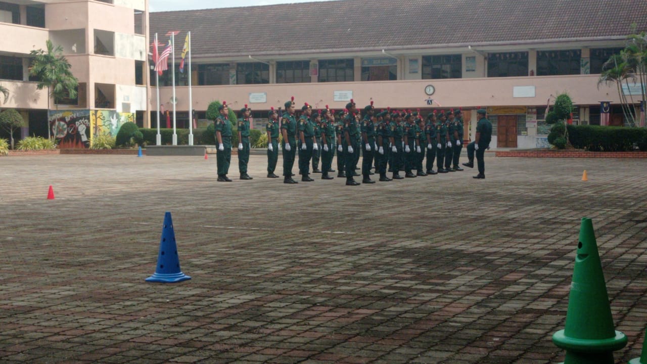 Pertandingan Kawad Kaki Pasukan Badan Beruniform Sekolah Sekolah 