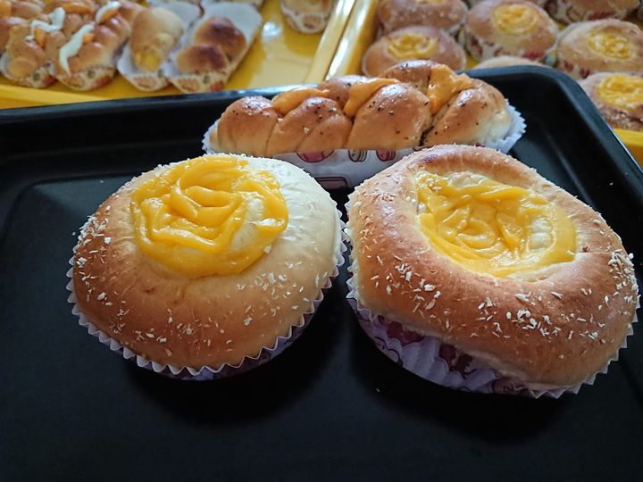 Petang2 Cmni Klu Dpt Pekena Roti Pon Sedap. 