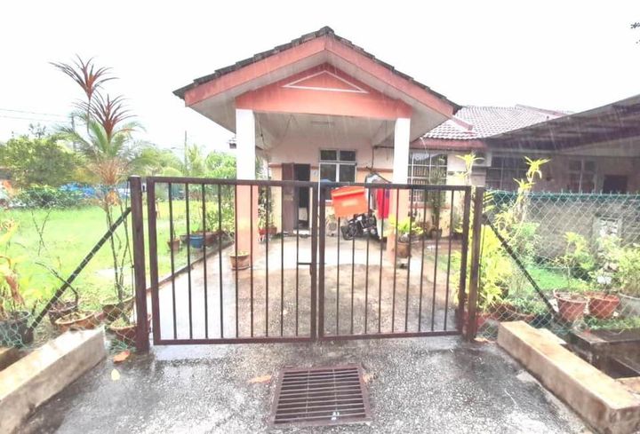 *terrace One Storey Cornerlot Cherating Damai Kuantan* 