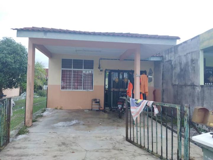 Rumah Teres Setingkat  