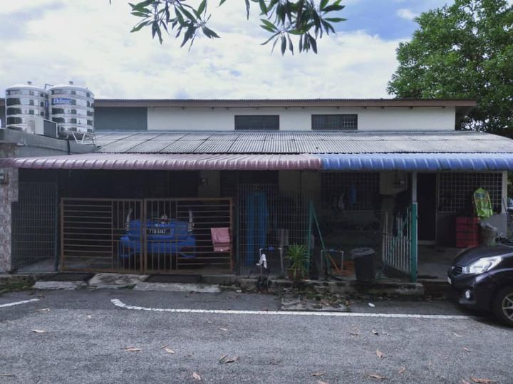 Rumah Cantik Dalam Pekan Lanchang, Pahang 