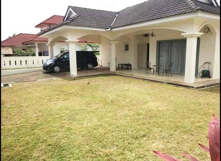 Single Storey Bungalow Bukit Istana, Bdr Indera Mahkota 