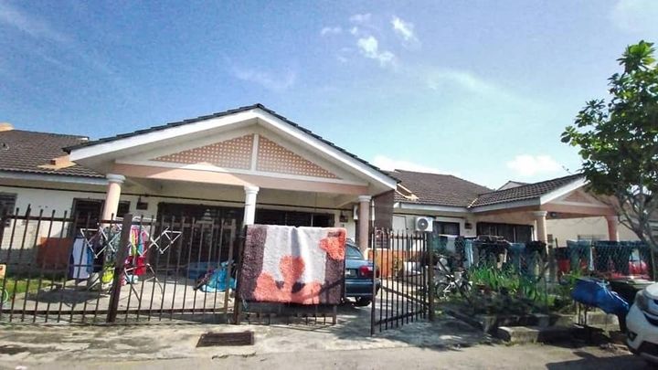 Teres Setingkat Bandar Kuantan Puteri Kuantan