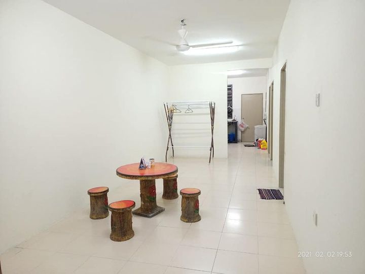 Teres Setingkat Taman Gambang Damai Kuantan 