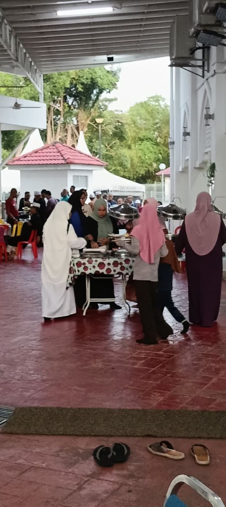 “ajk Masjid Simpan Makanan Untuk Ajk Je…”  