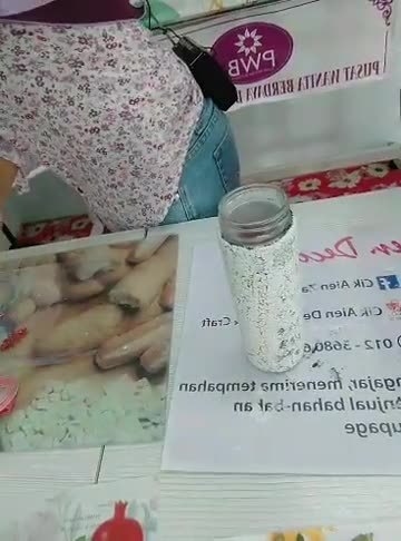 Decoupage Atas Botol Kaca 