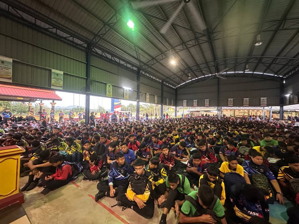 Program Panitia Bahasa Inggeris Telah Mengadakan Pelancaran Highly 