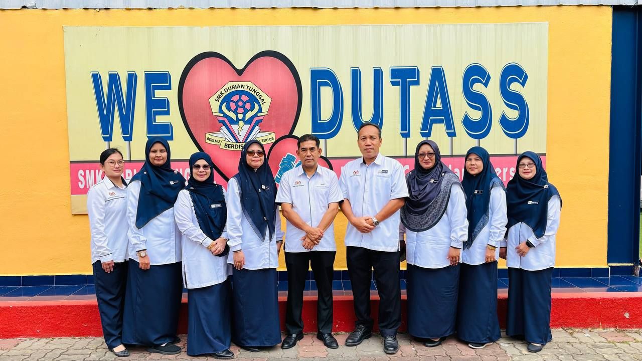 Barisan Kepimpinan Smk. Durian Tunggal Sehingga 31 Januari 