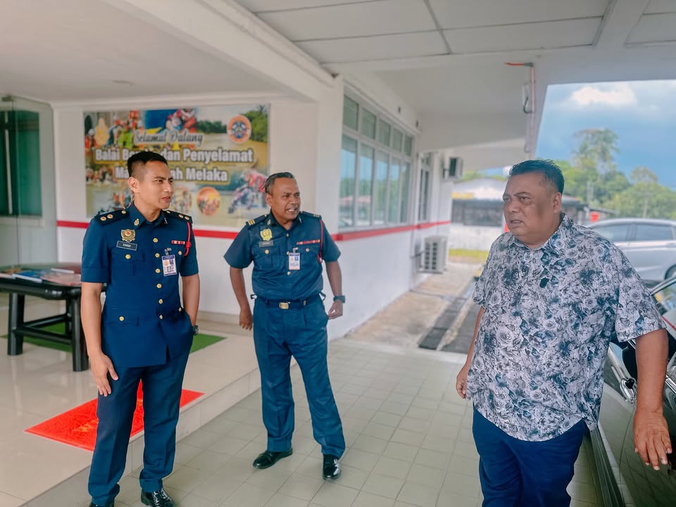 Sempena Hari Bomba Sedunia, Berkesempatan Menyantuni Warga Jabatan 
