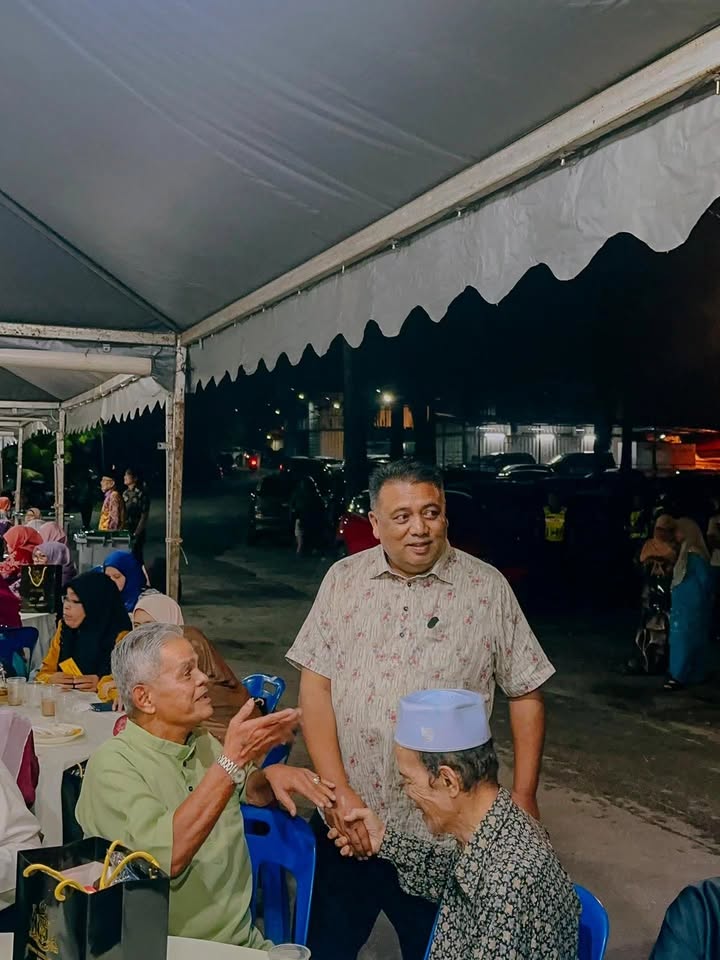 Alhamdulillah, Menghadiri Majlis Ramah Mesra Persara-persara Guru Parlimen 