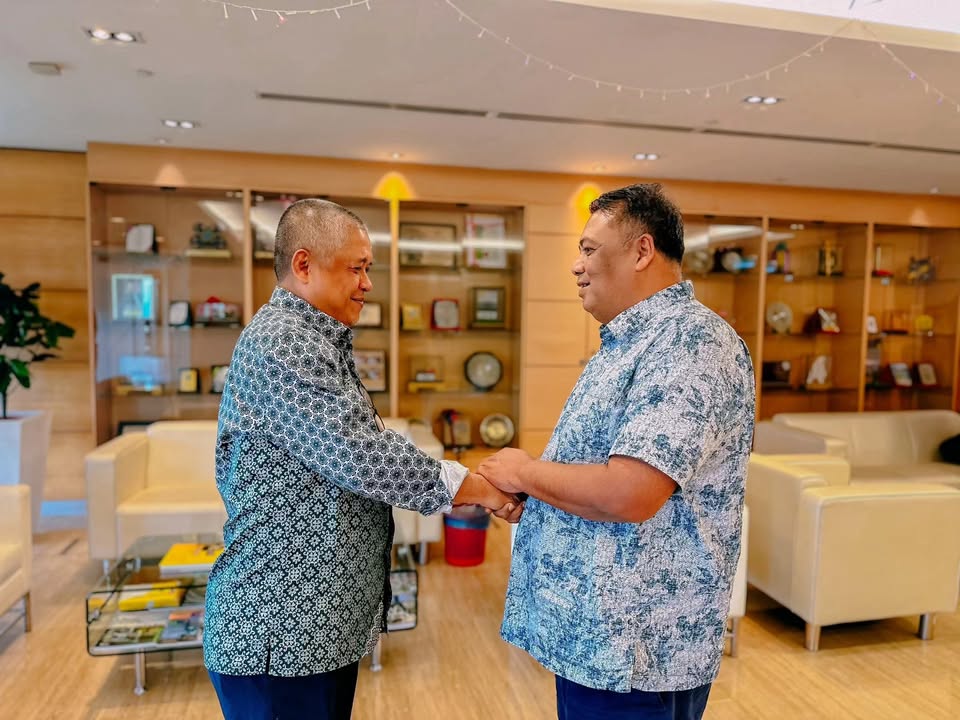Kunjung Hormat Ke Atas Timbalan Menteri Kerja Raya, 