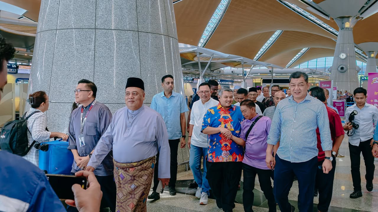 Menyambut Ketibaan Yab Datuk Seri Utama Haji Ab 