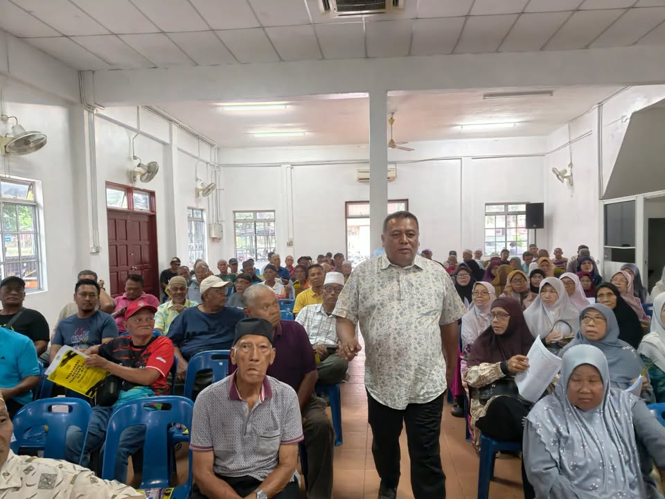 Merasmikan Khairat Kematian Kali Ke-67 Kampung Paya Rumput 