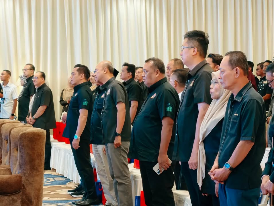 Majlis Perhimpunan Bulanan Pentadbiran Kerajaan Negeri Melaka & 