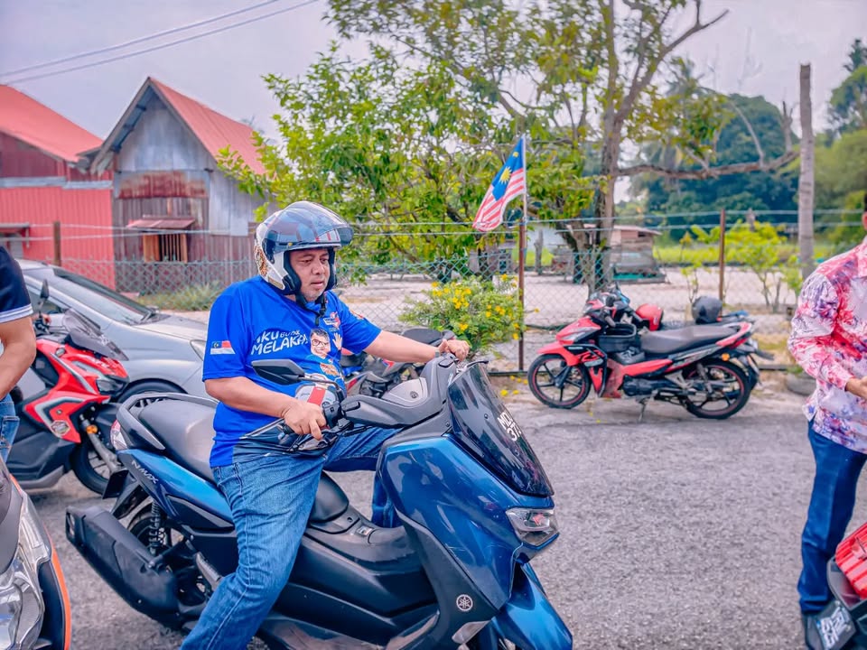 Mengiringi Yab Datuk Seri Utama Ab Rauf Bin 