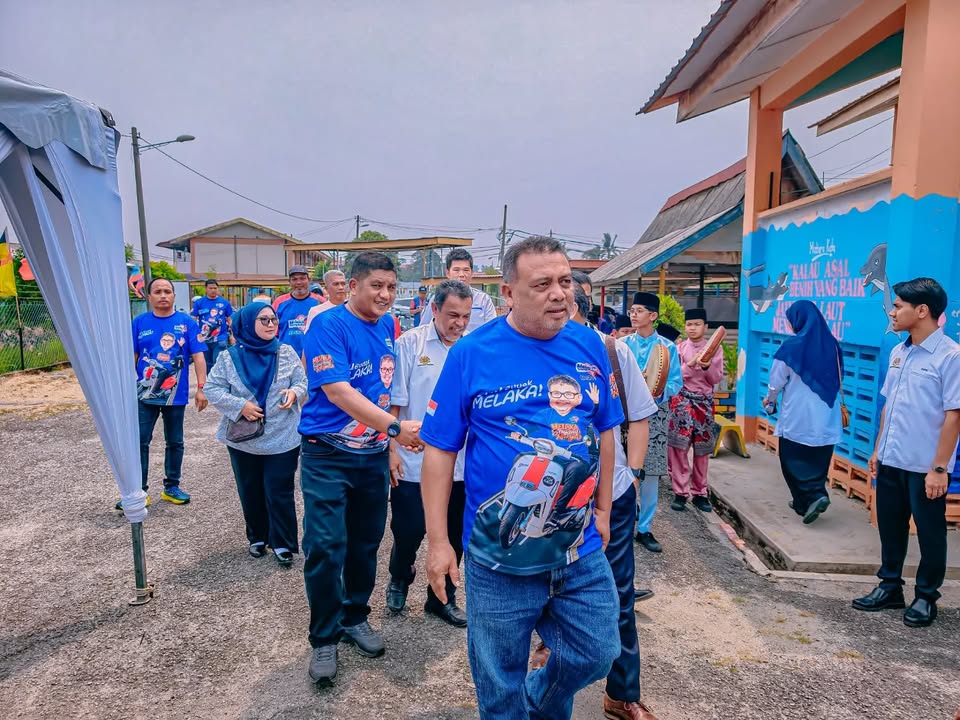 Mengiringi Yab Ketua Menteri Melaka, Datuk Seri Utama 