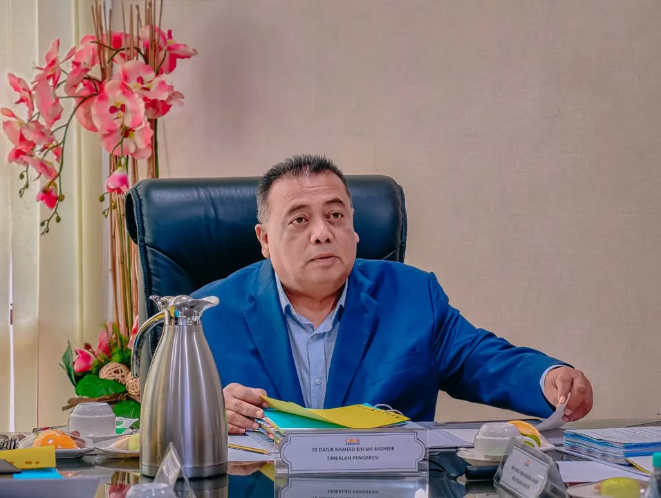 Mesyuarat Lembaga Pengarah Kumpulan Melaka Berhad. 