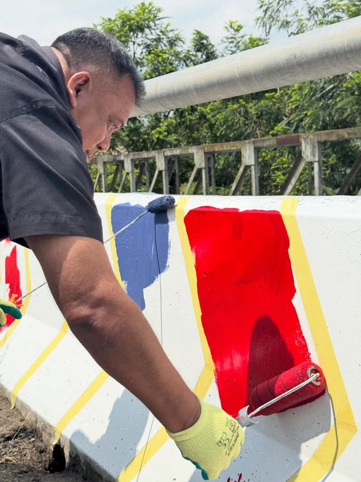 ‘merah Original Dulu,kini Dan Selamanya’ 