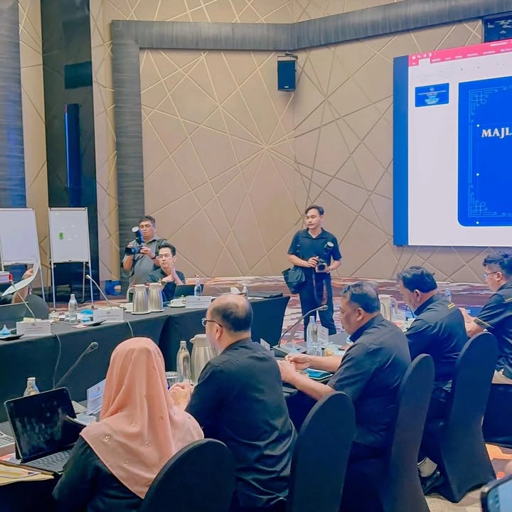 Malam Ini Bersama Barisan Exco Kerajaan Negeri Melaka 