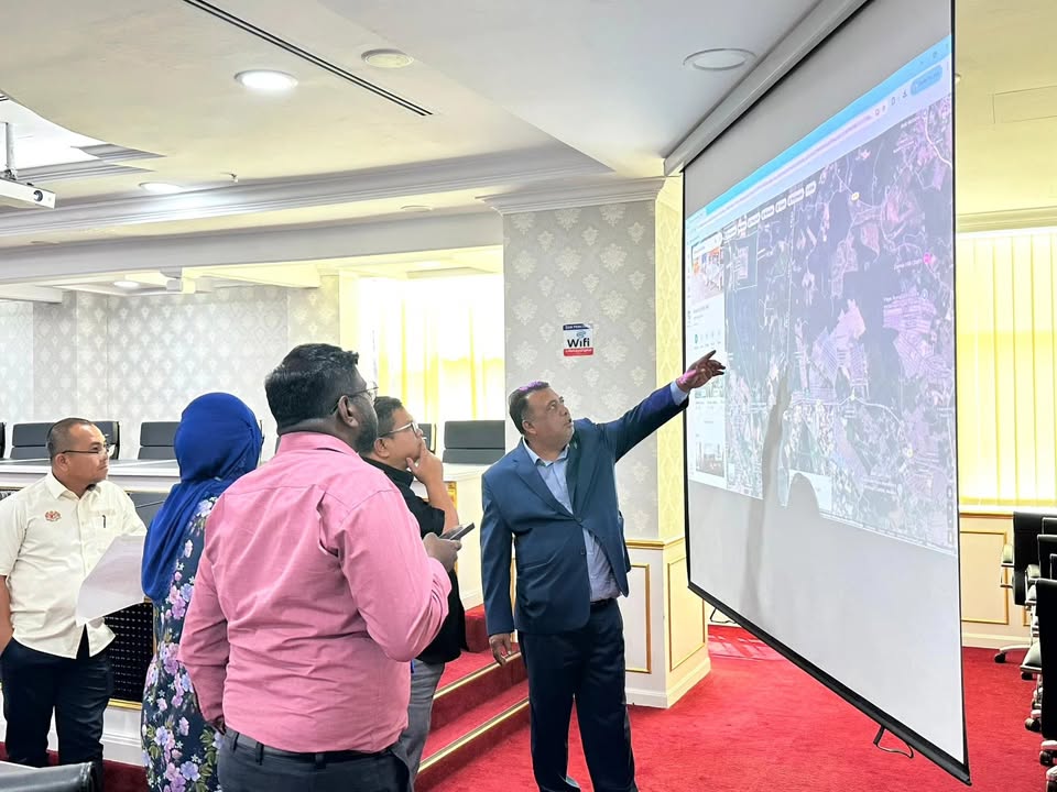 Sesi Perbincangan Bersama Jabatan Kerja Raya (jkr) Dan 