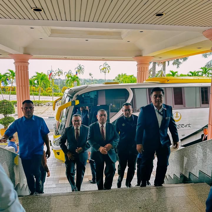 Kunjung Hormat Oleh Yab Dato’ Seri Saarani Mohamad, 