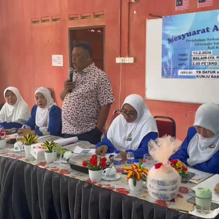 Merasmikan Mesyuarat Agung Tahunan Pertubuhan Perkumpulan Perempuan (wi) 