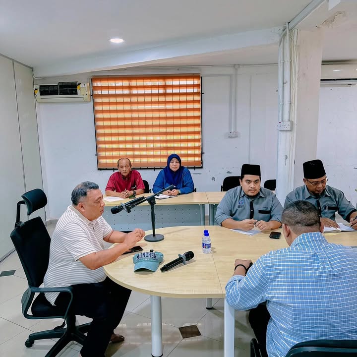 Mengadakan Mesyuarat Penyelarasan Program Khatam Al-quran Sempena Ramadan 