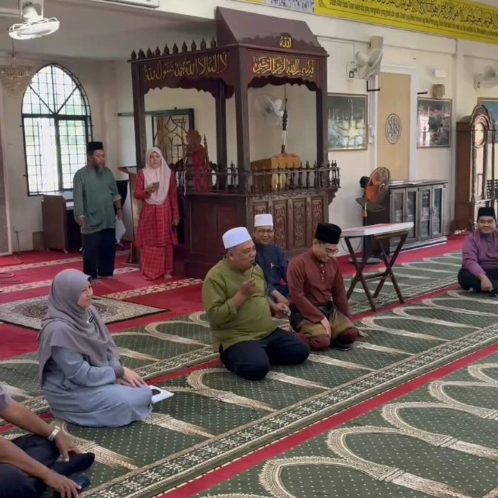 Majlis Penyampaian Sumbangan Moreh Kepada Para Pengerusi Masjid 