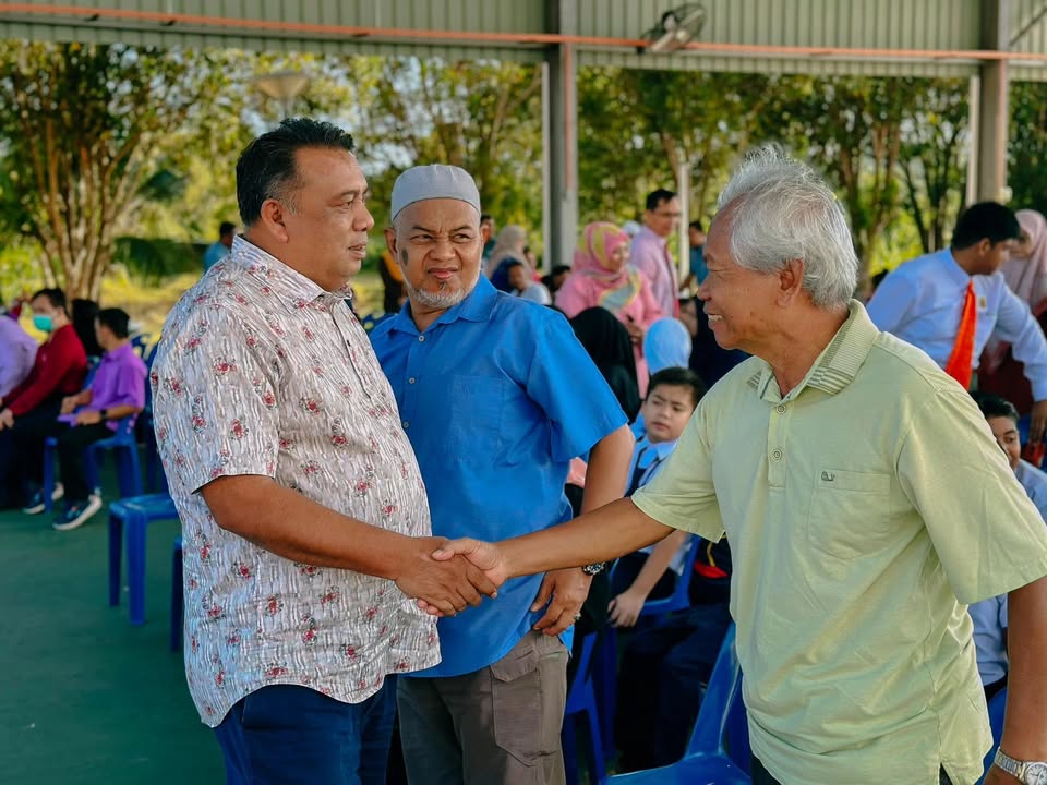 Majlis Meraikan Anak Oku Dun Ayer Limau Sempena 