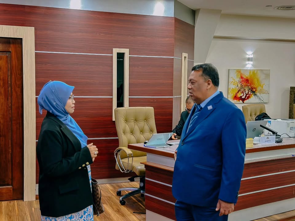Mesyuarat Exco Kerajaan Negeri Melaka Hari Ini Berlangsung 
