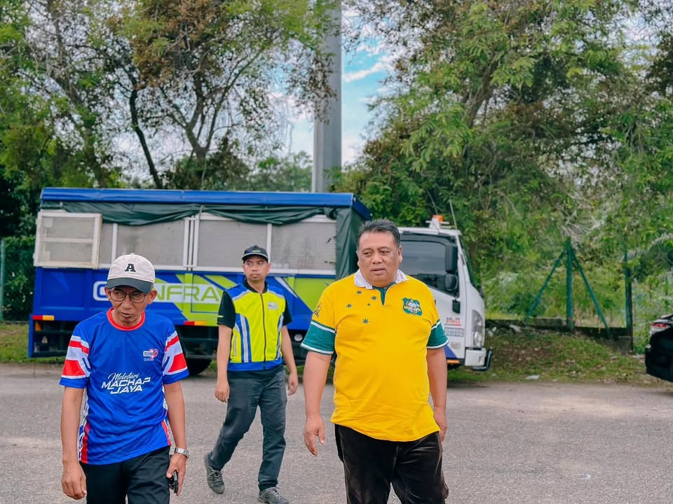 Program Csr Mengecat Road Kerb Sempena Wrur Dun 