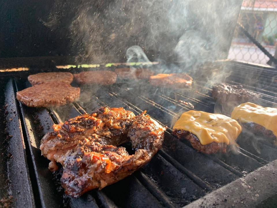 Your Evening Plans Are Set! We’re Open 4pm-10pm 