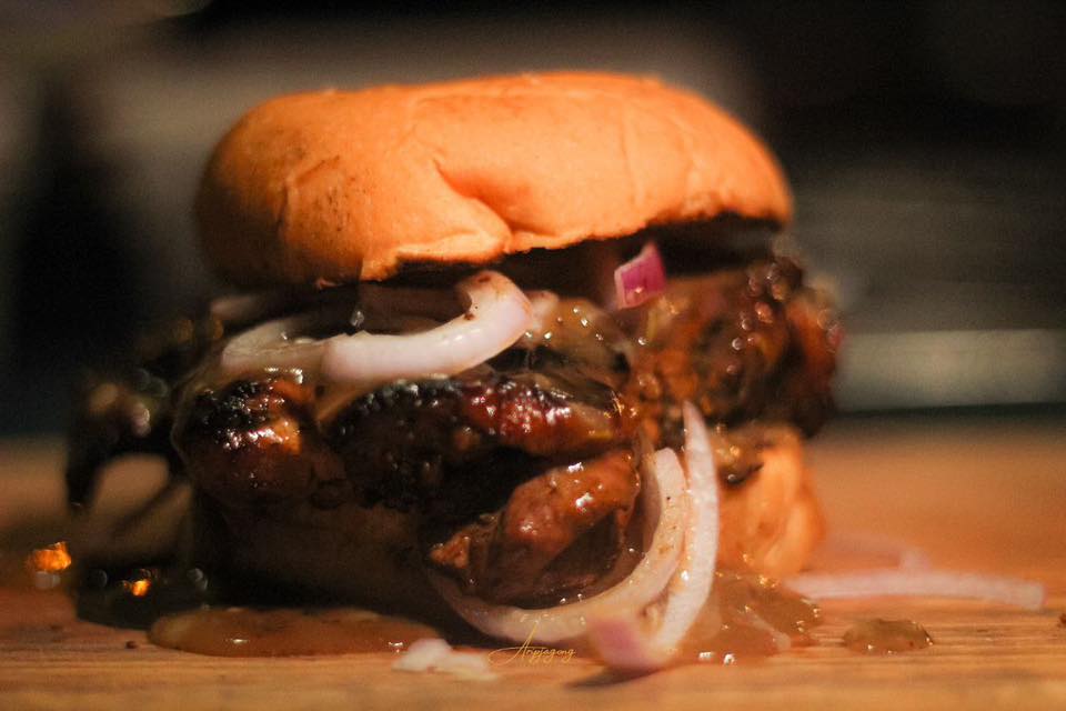 Grill Chicken Chop Burger For Non-beef Eater !! 