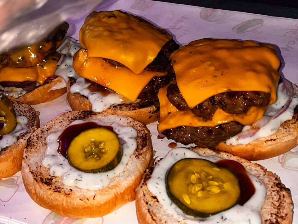 Hi ! Let\'s Fuel Your Cravings ! 