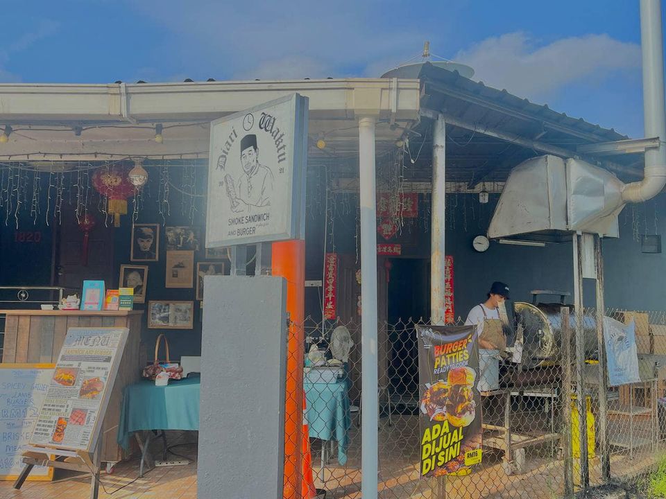 Happy Tuesdayyy ! We’re Open As Usual 