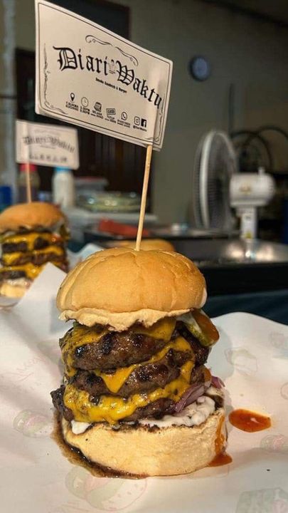 Hujan2 Cmtok Mun  Ngenak Triple Cheese Cun 