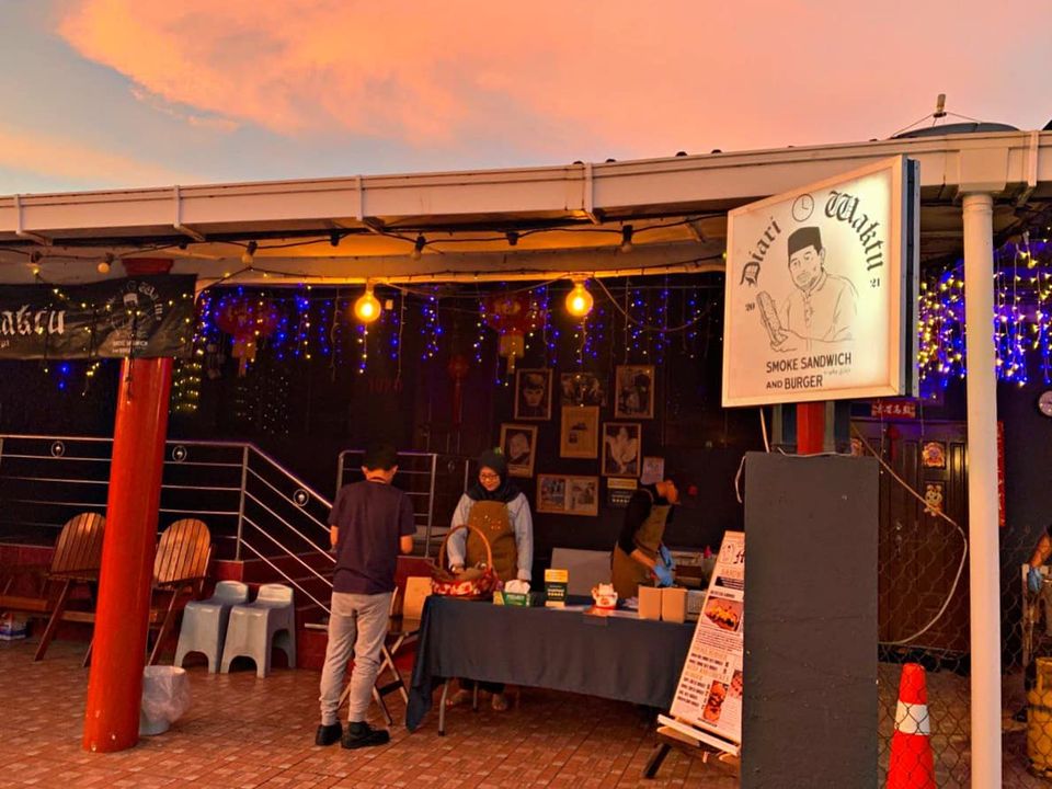 Happy Thursday Peeps ! Do Not Forget Our 