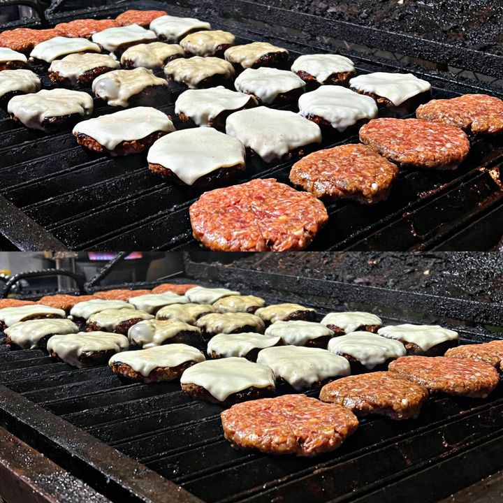 Selamat Berhujung Minggu Semuaa ! Jgn Lupak Treat 