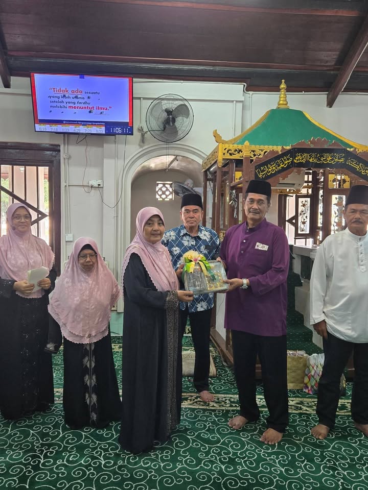 Kumpulan Tadarus Wanita Kariah Masjid An Nur Peringgit 