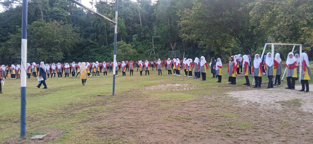 Sukantara Tingkatan 1 Hingga 5 Larian 100m Lompat 