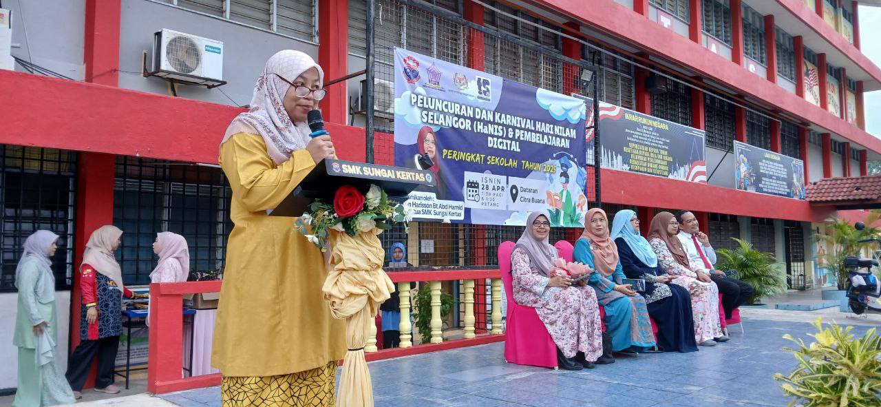 Majlis Peluncuran Dan Karnival Hari Nilam Selangor Hanis 