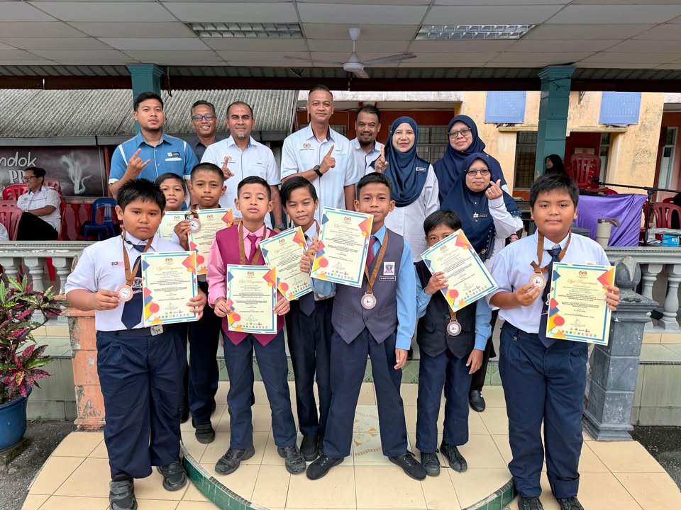 Majlis Penyampaian Hadiah Dan Sijil 