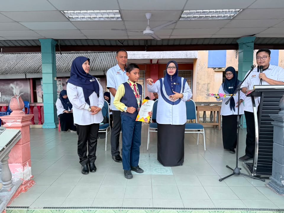 Majlis Penyampaian Sijil Dan Pingat 