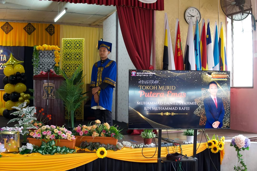 Majlis Penyampaian Sijil Dan Cenderahati Tahun 6 Sesi 