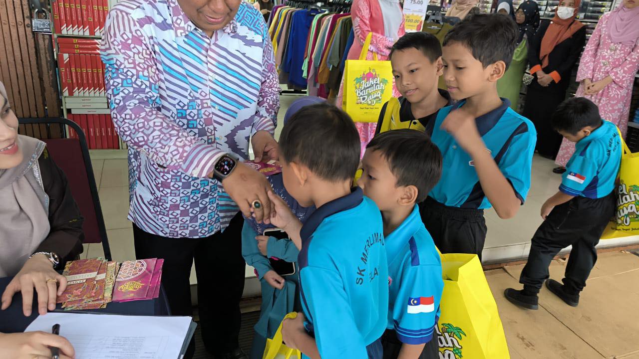 Pada Hari Ini, 5 Murid Asnaf Merlisa Diraikan 