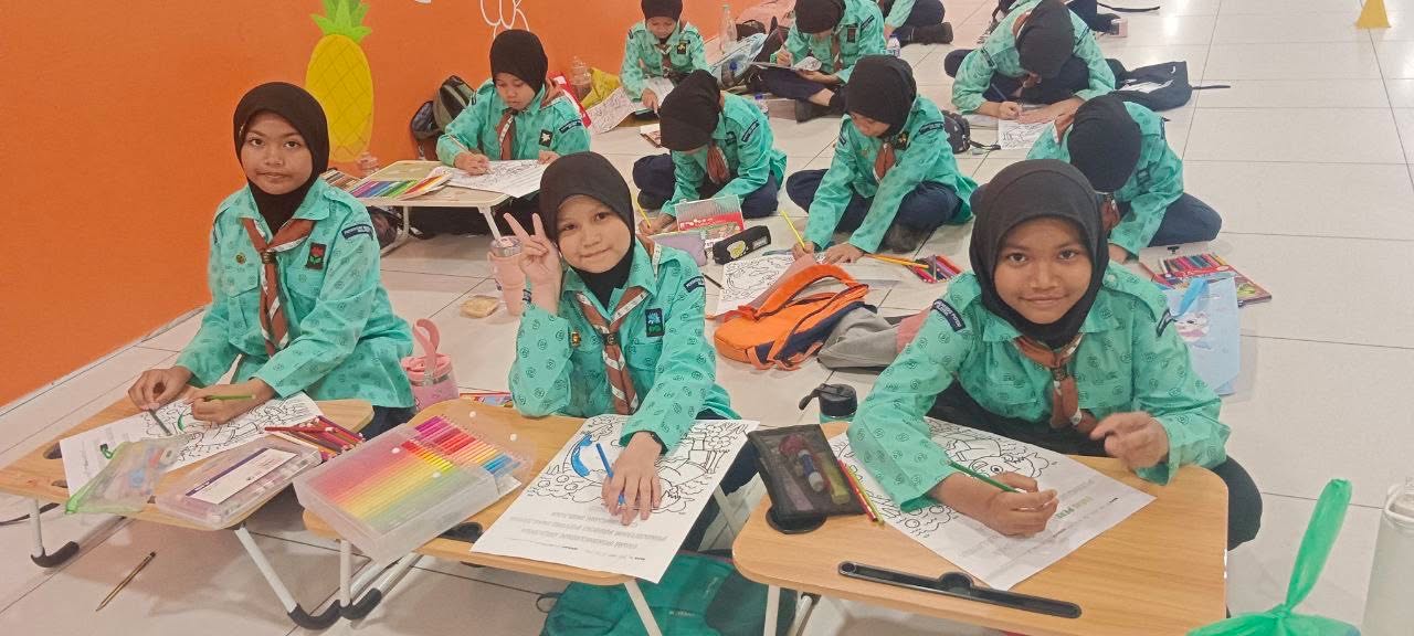 Semalam, 4 Murid Pandu Puteri Tunas Terlibat Sambutan 