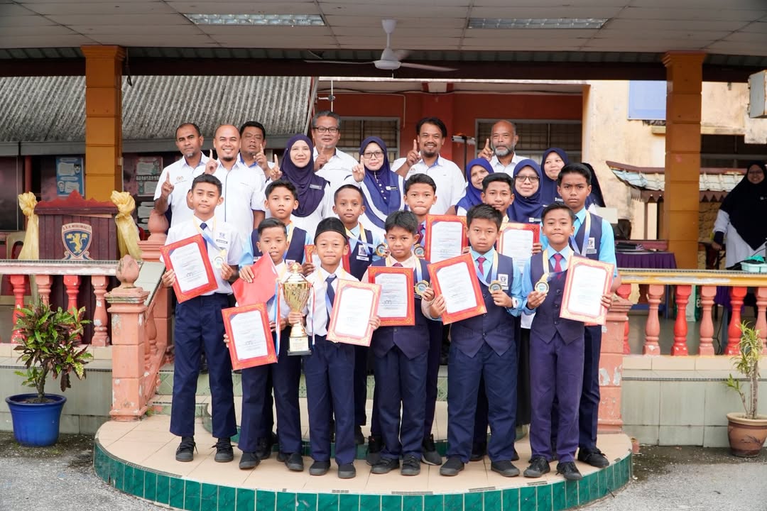 Majlis Penyampaian Hadiah Dan Sijil 