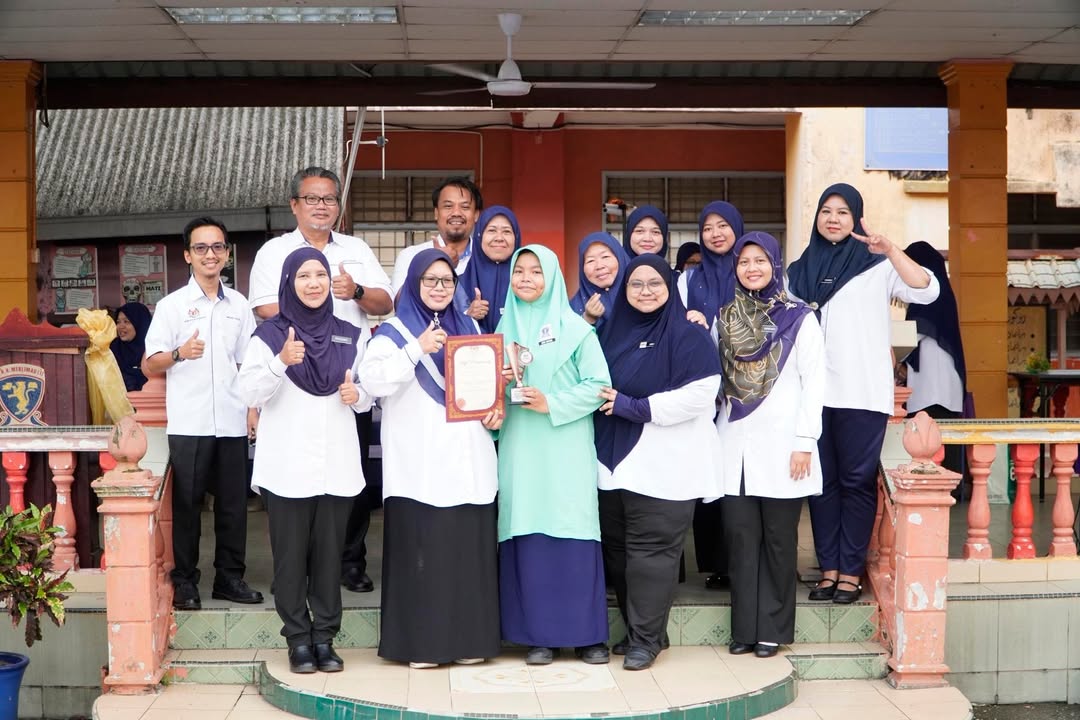 Majlis Penyampaian Hadiah Dan Sijil 